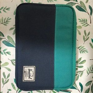 Herschel iPad Mini sleeve